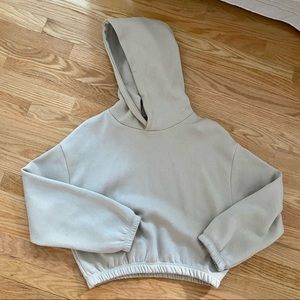 NWOT Zara Cream Cropped Hoodie